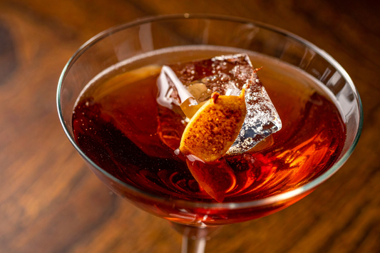 Commercial ice machine ice cubes being used in cocktails at a bar – DS Refrigeration